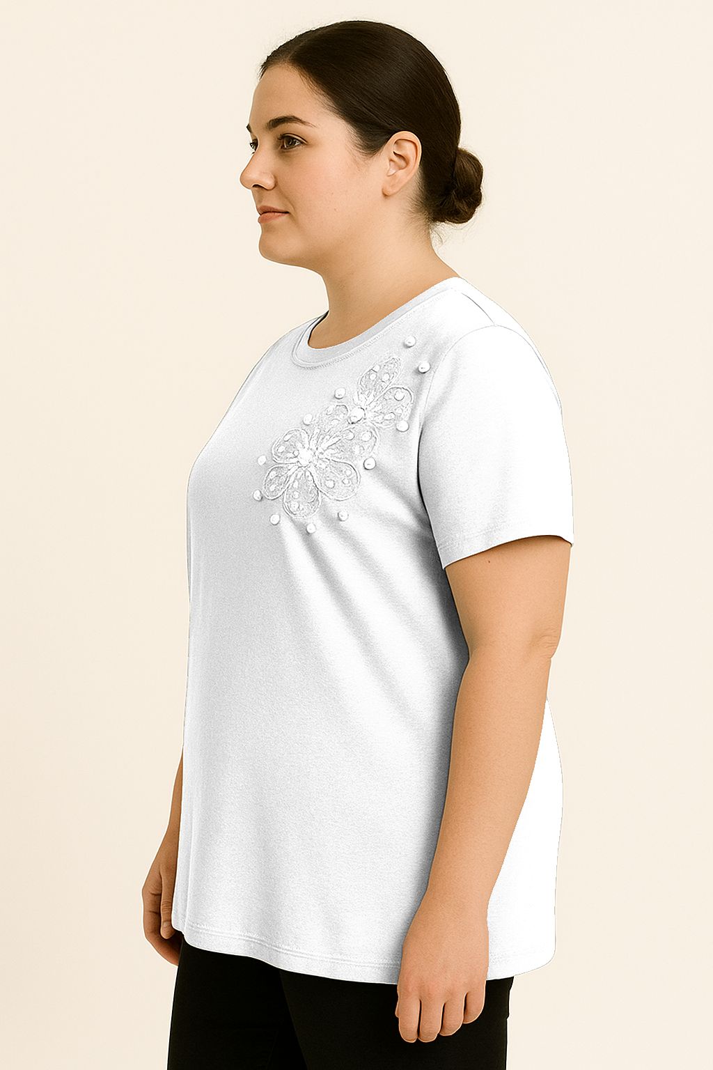 Maglia con perline e fiori