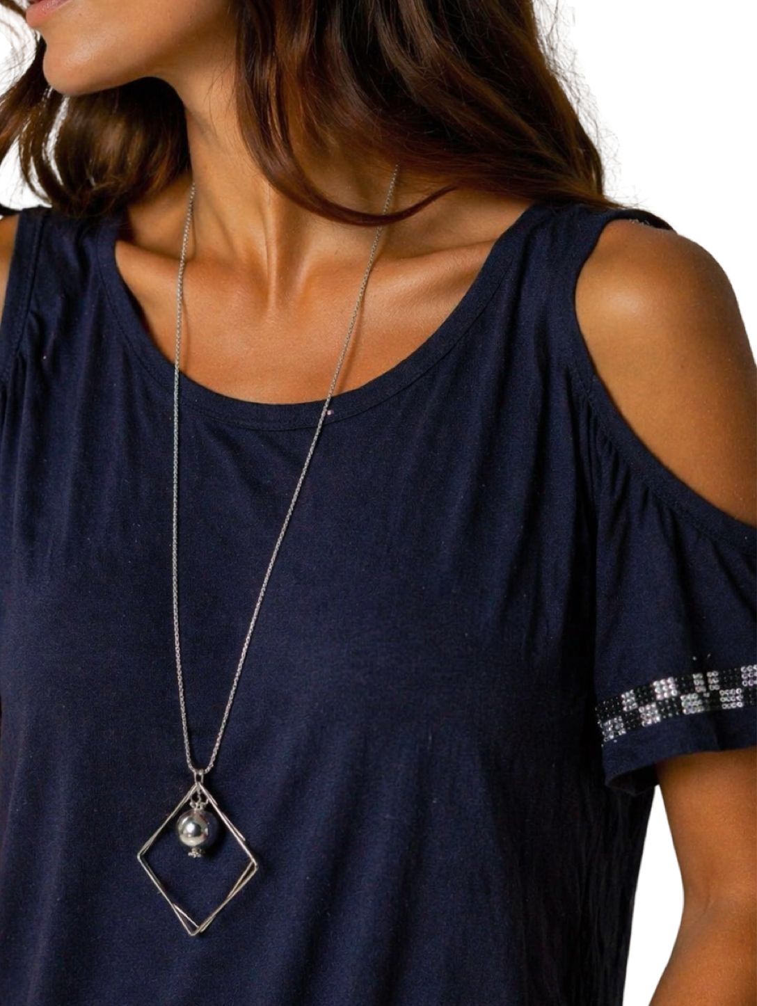 Maglia Spalle Scoperte + Collana