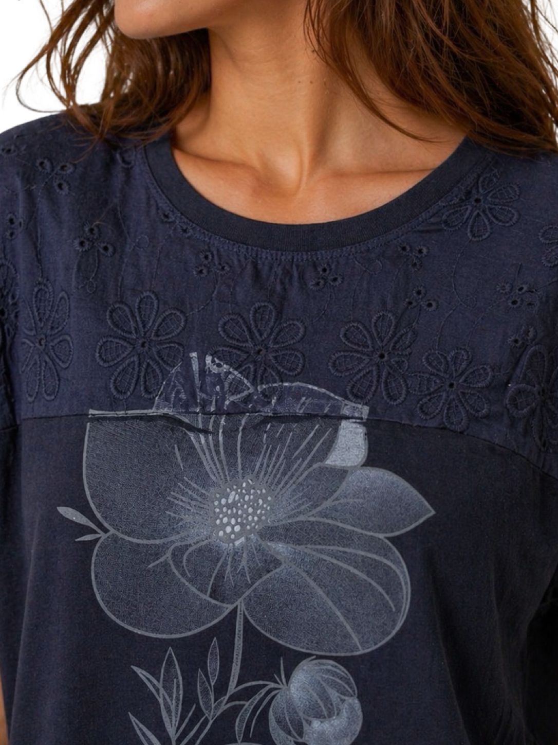 Maglia con Ricamo