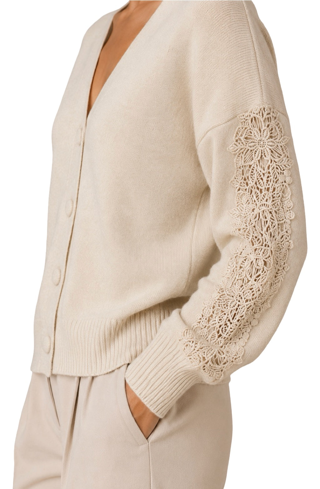 Cardigan Chic Maniche in Pizzo