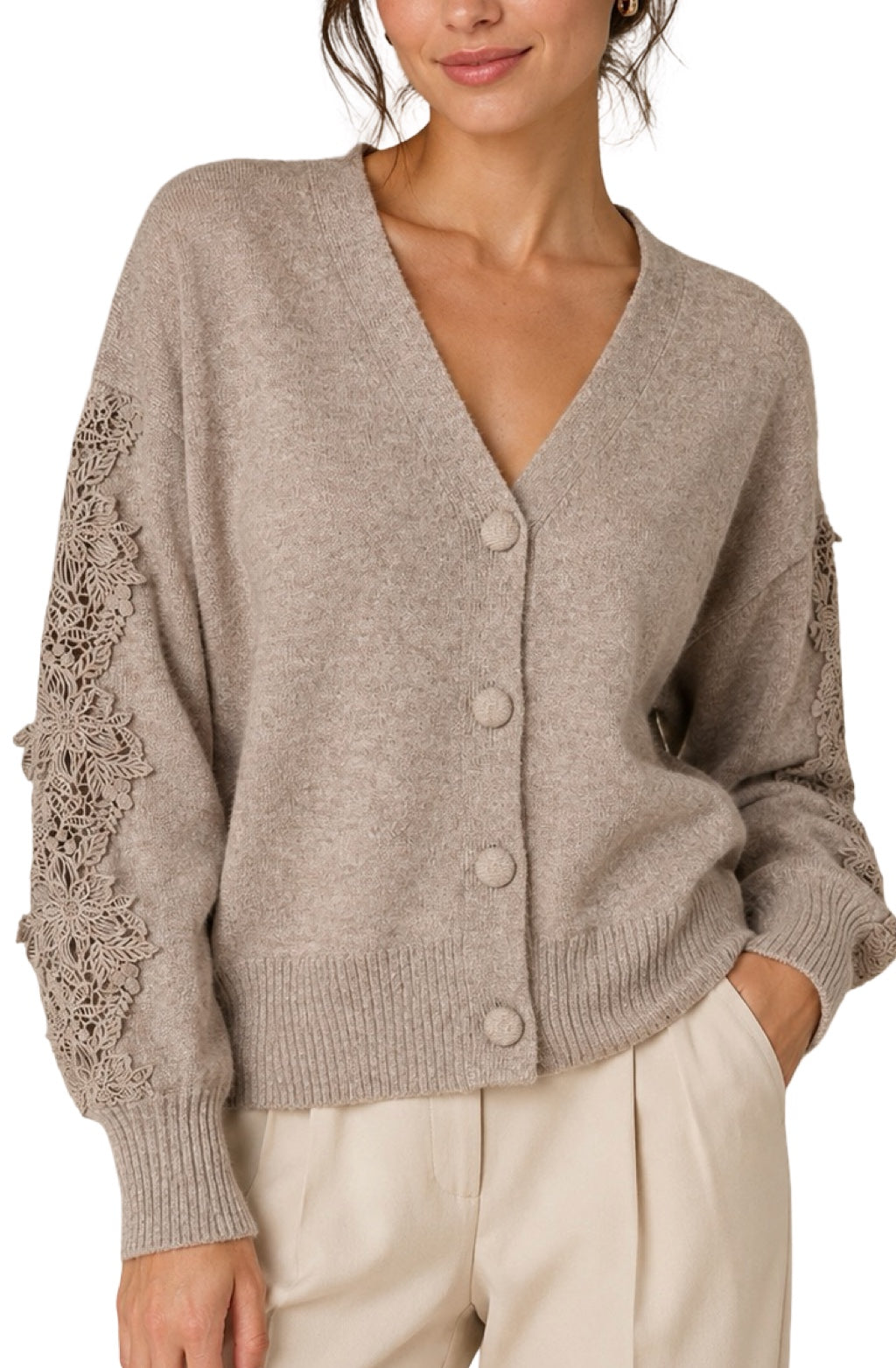 Cardigan Chic Maniche in Pizzo