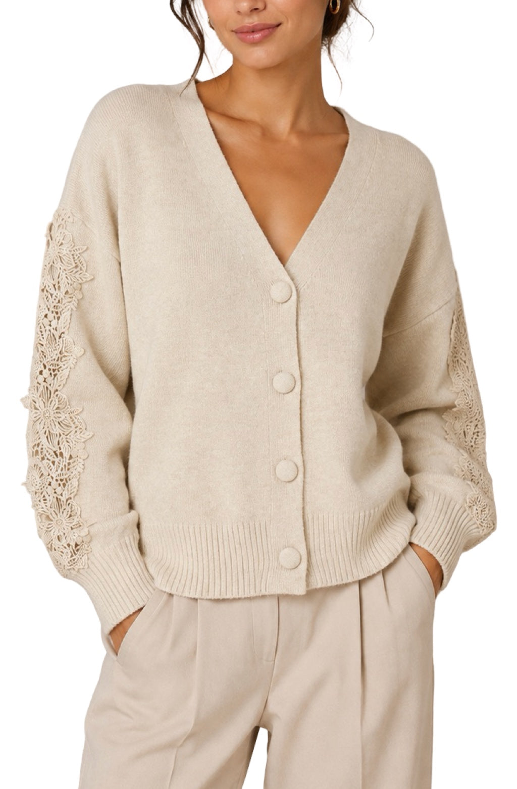 Cardigan Chic Maniche in Pizzo