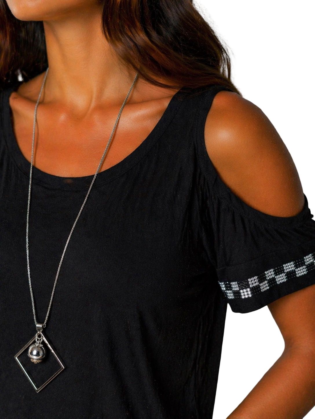 Maglia Spalle Scoperte + Collana