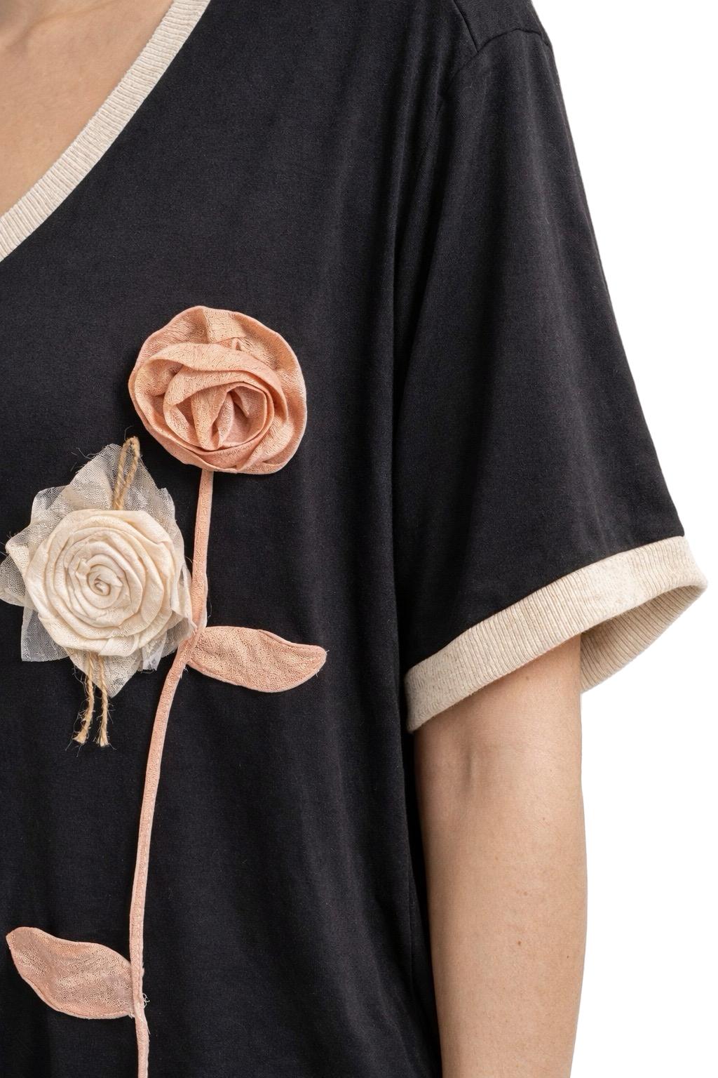 Maglia Scollo a V Dettaglio Fiore